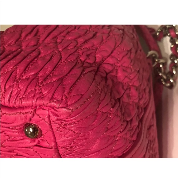 Miu Miu Fuxia Cloquet Napa Leather Shoulder Bag - Picture 4 of 8